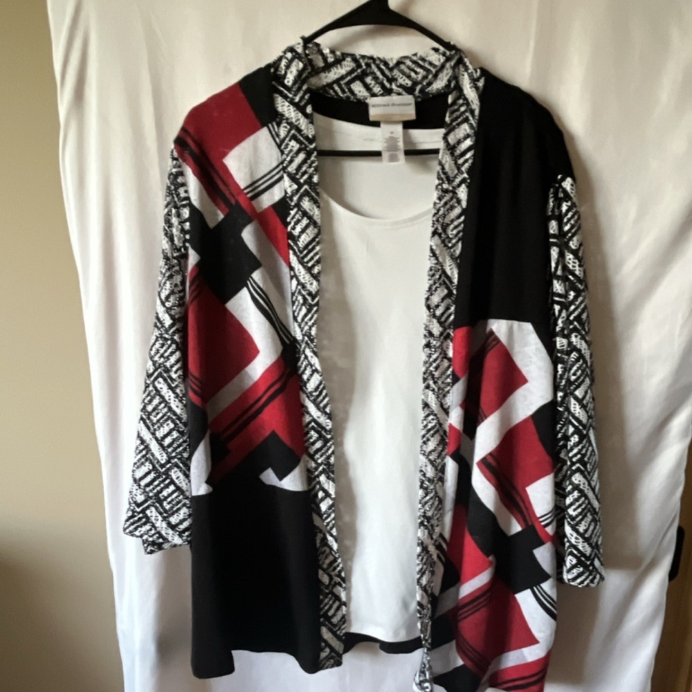 Alfred Dunner Women's Top 1X Black, White, Red Pattern